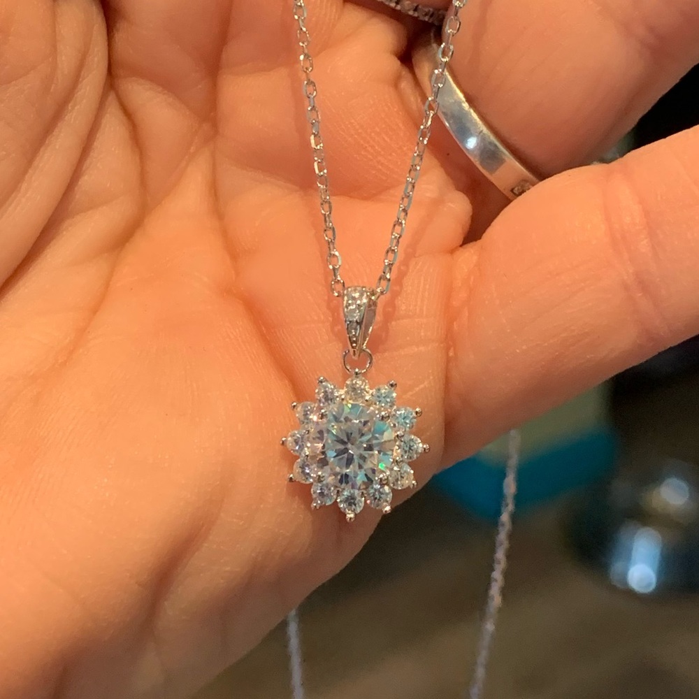 Over 1 cttw Moissanite sunflower necklace